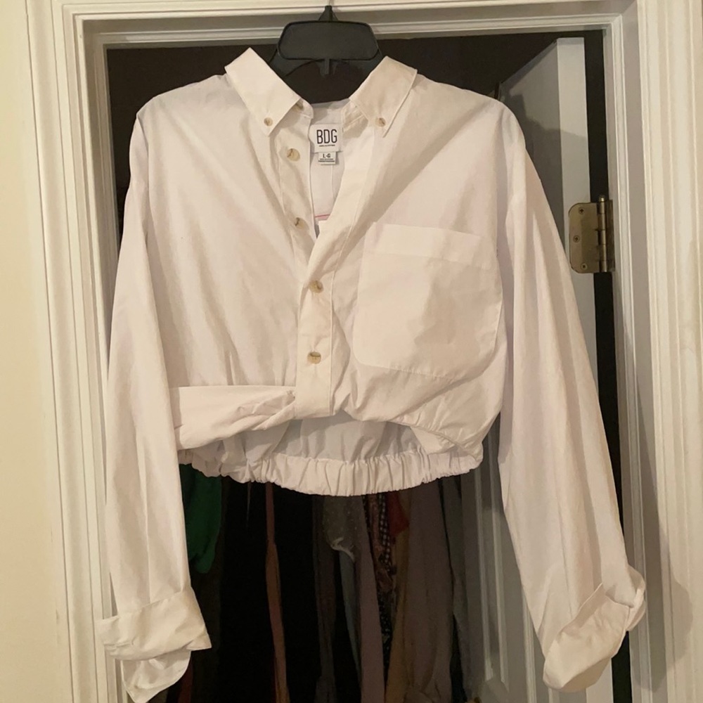 BDG cropped button up
